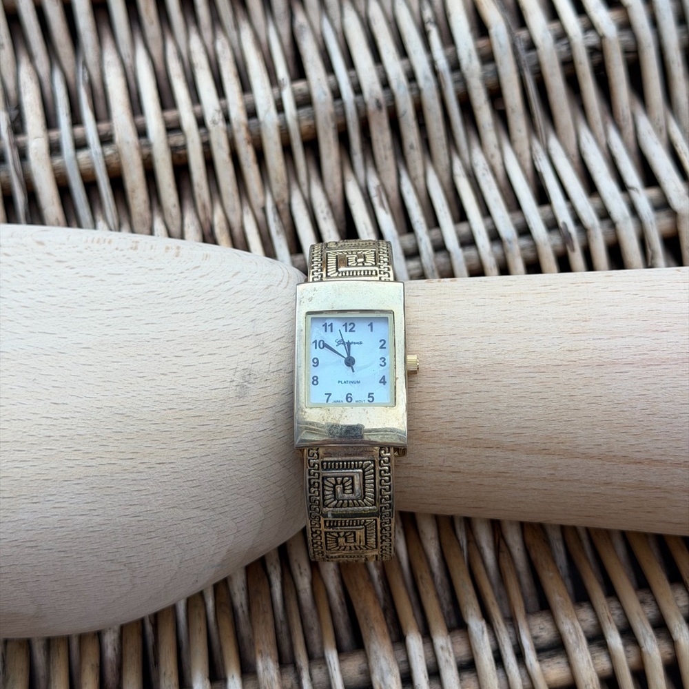 Geneva Platinum Vintage cuff bracelet Greek stainless steel Hinged Bangle Analog